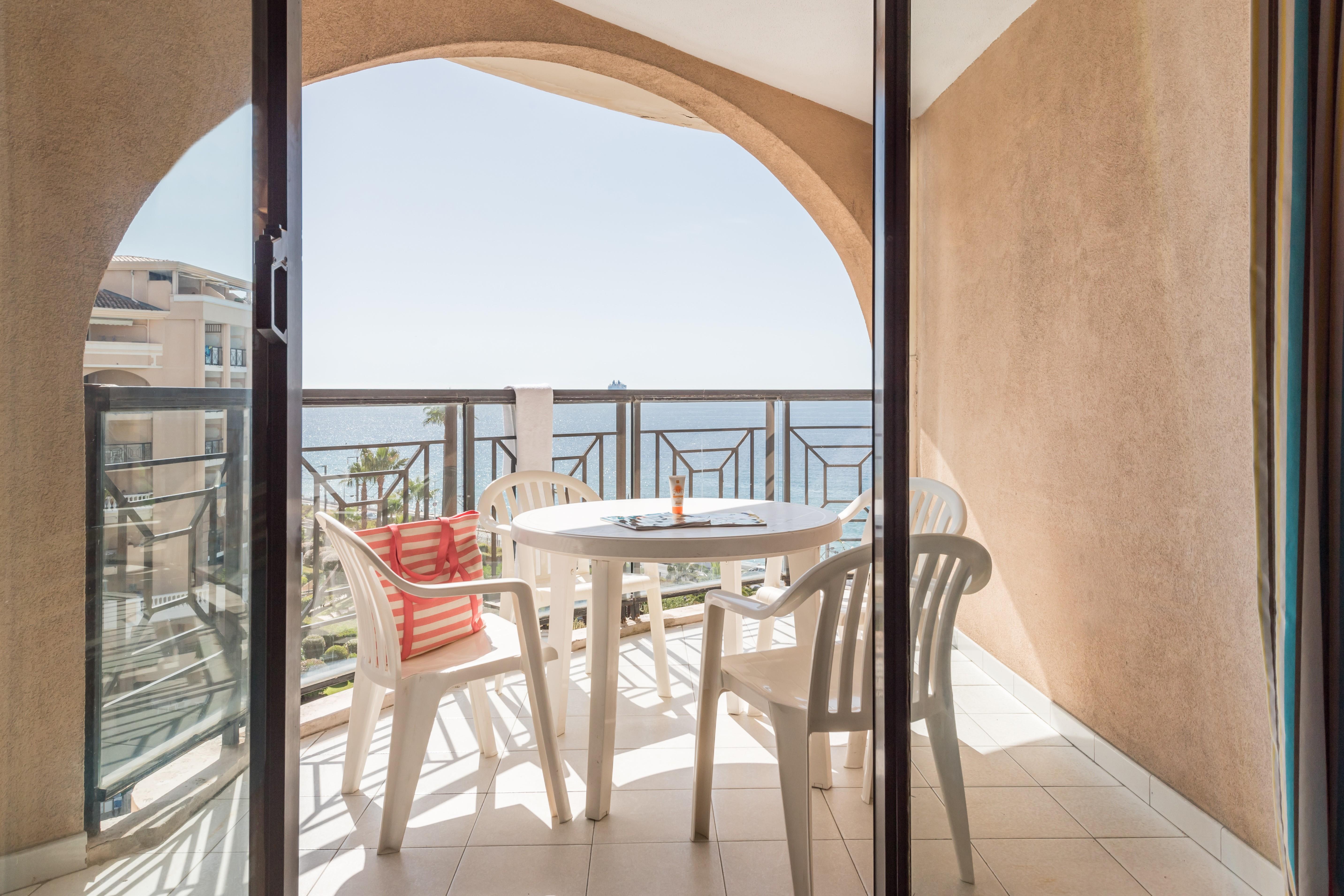 Pierre & Verrerie 3* Cannes